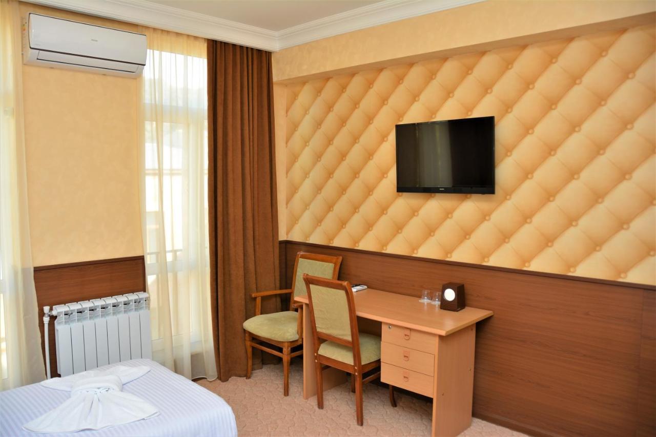 Vayk Hotel Luaran gambar