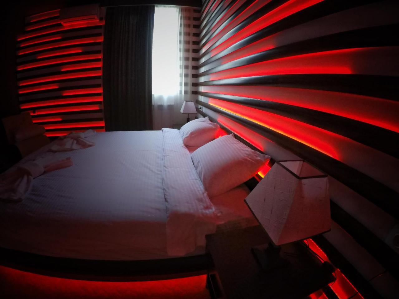 Vayk Hotel Luaran gambar