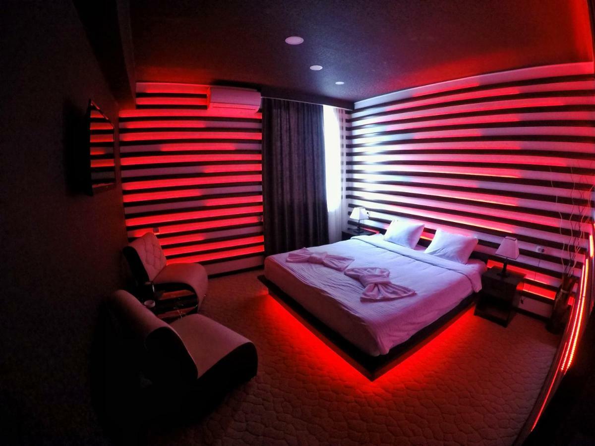 Vayk Hotel Luaran gambar
